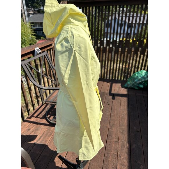 Rains Women's Rain Jacket, color Straw Yellow, Waterproof, Size Medium, NWT - Picture 4 of 11